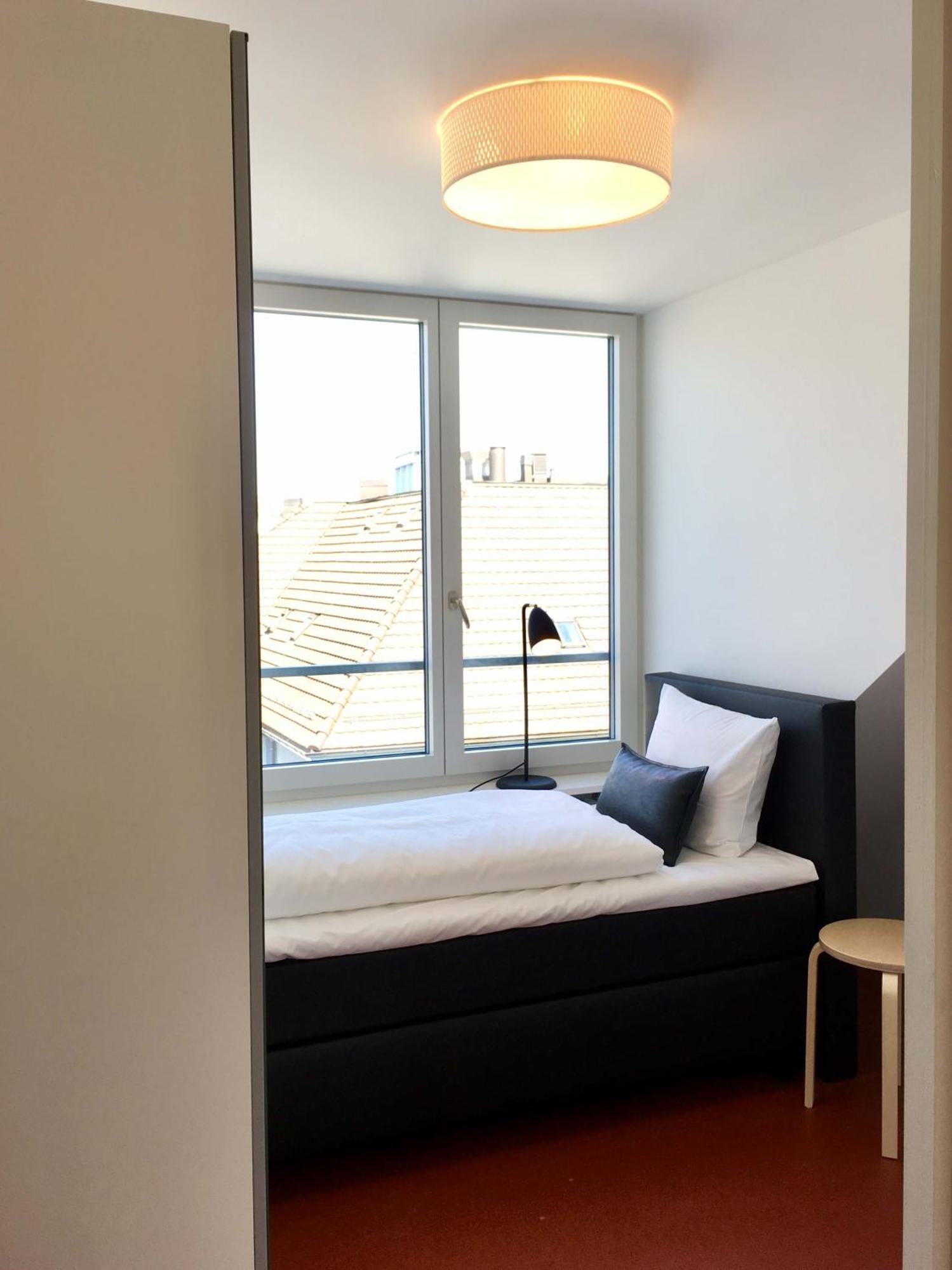 Viadukt Homestay Zurich Exterior photo